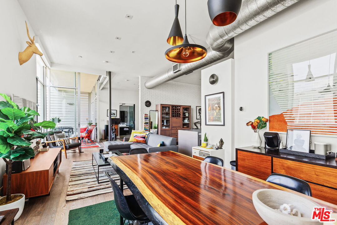 4080 GLENCOE AVE Unit: 423