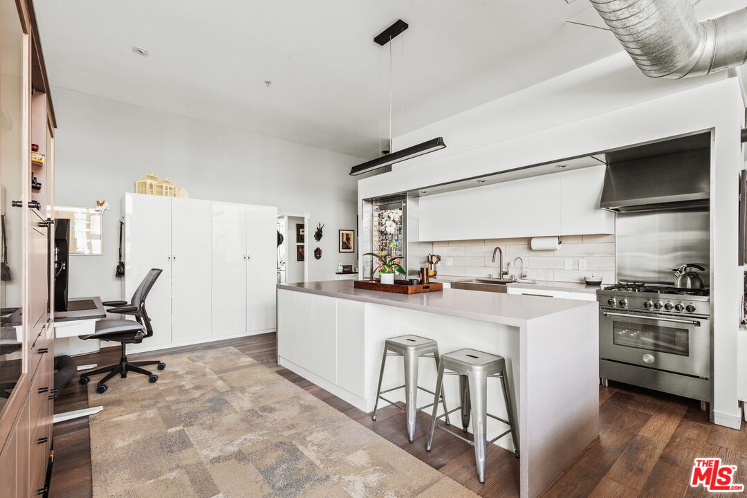 4080 GLENCOE AVE Unit: 423