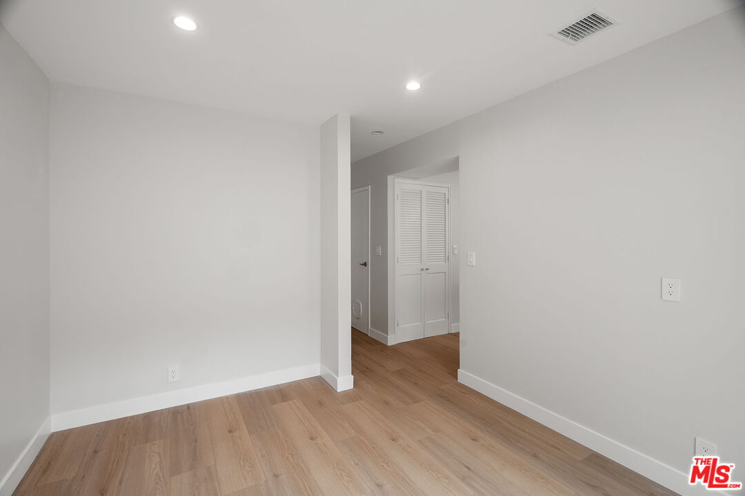 13746 Valleyheart Dr