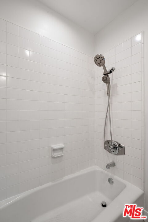 13746 Valleyheart Dr