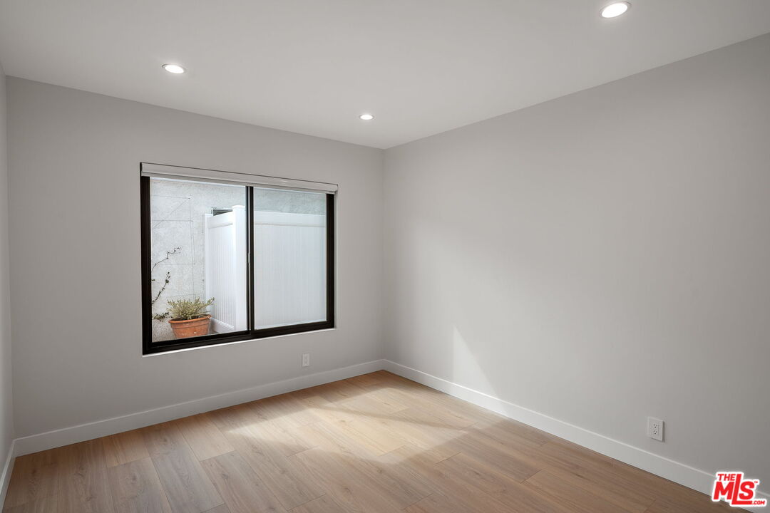 13746 Valleyheart Dr