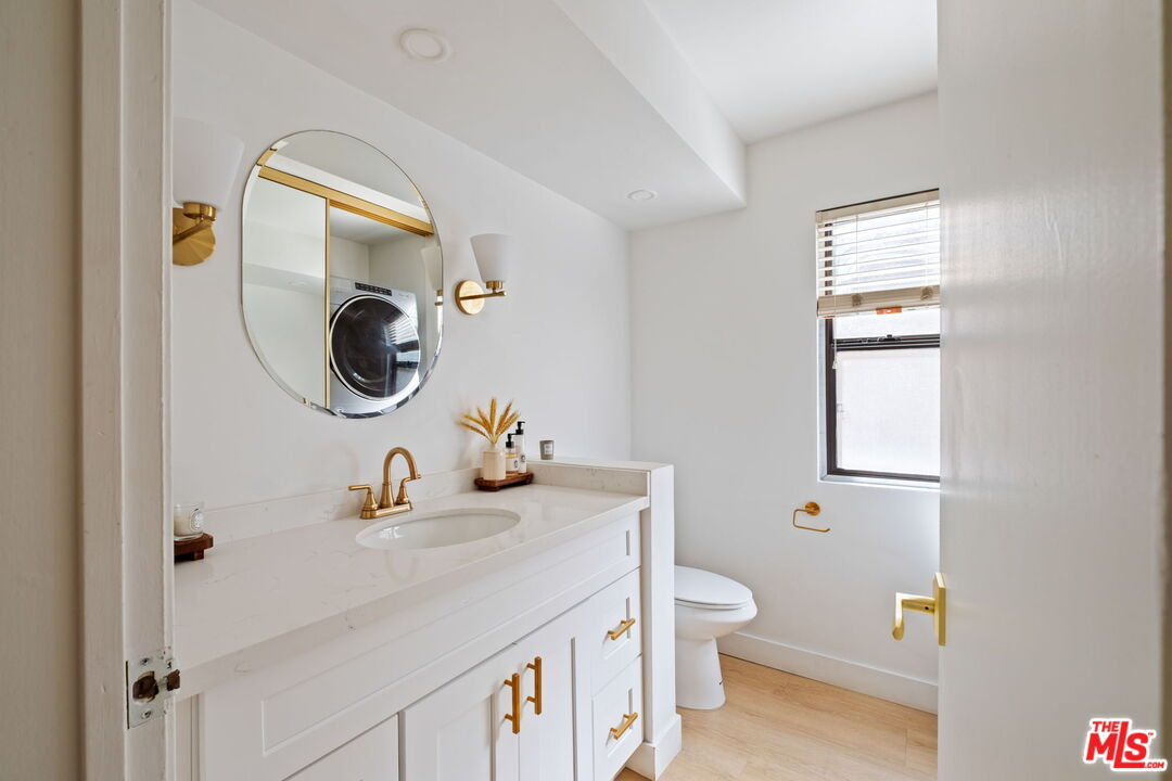 207 S Oakland Ave Unit: A