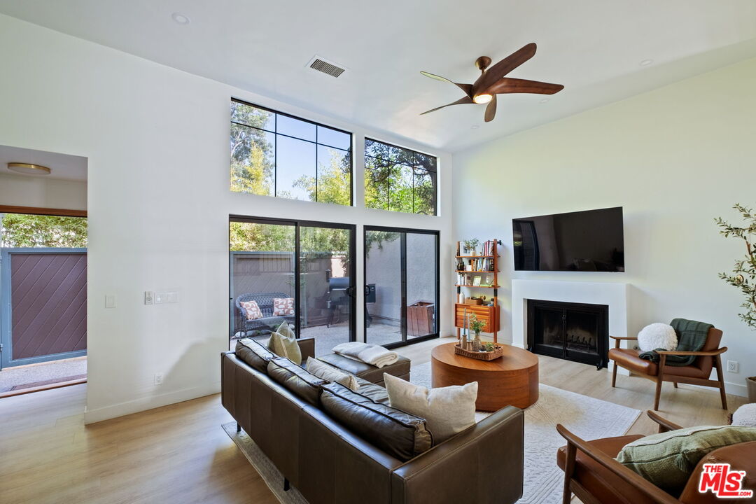 207 S Oakland Ave Unit: A