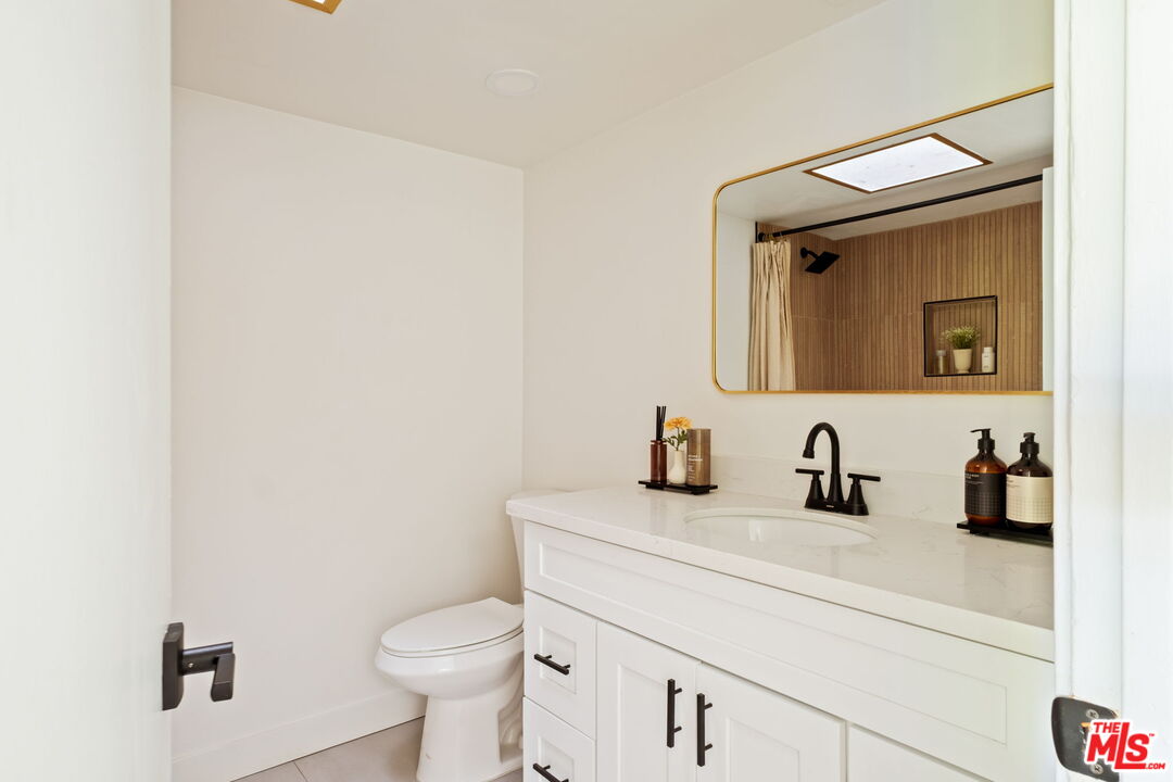 207 S Oakland Ave Unit: A