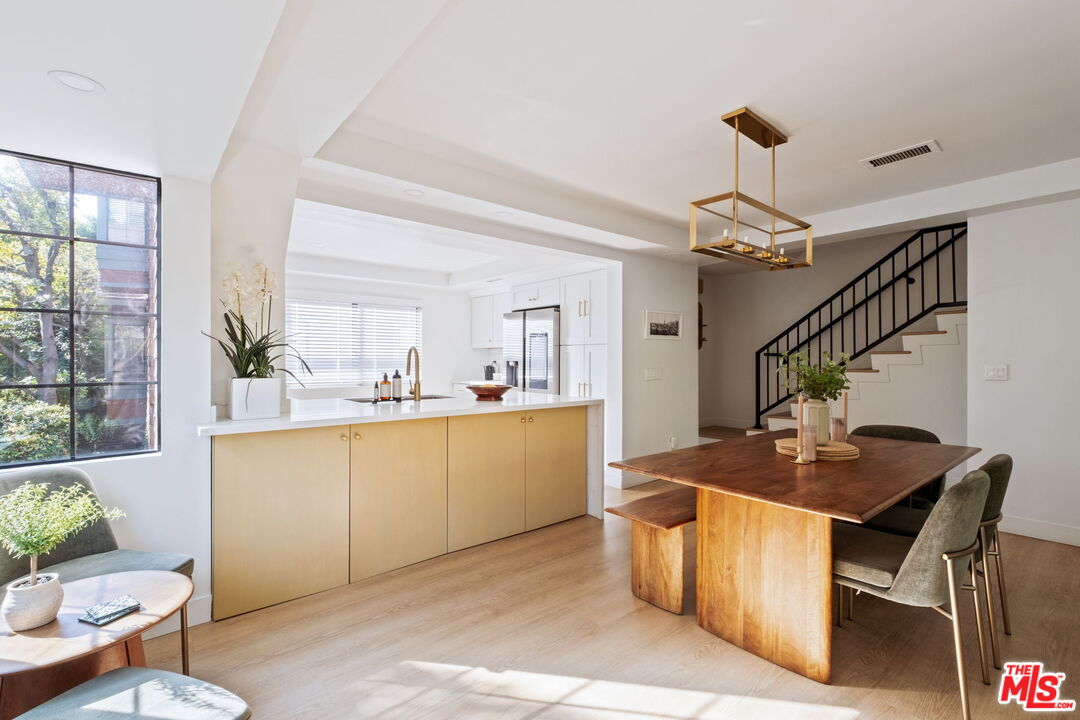 207 S Oakland Ave Unit: A