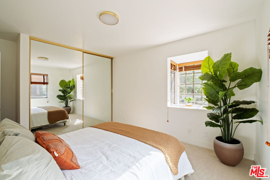 207 S Oakland Ave Unit: A