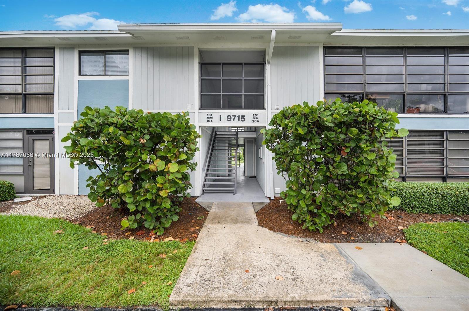 9715 Hammocks Blvd # 203