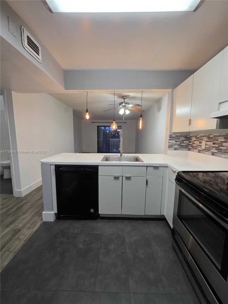 7670 SW 152nd Ave # 205 Unit: 1-205