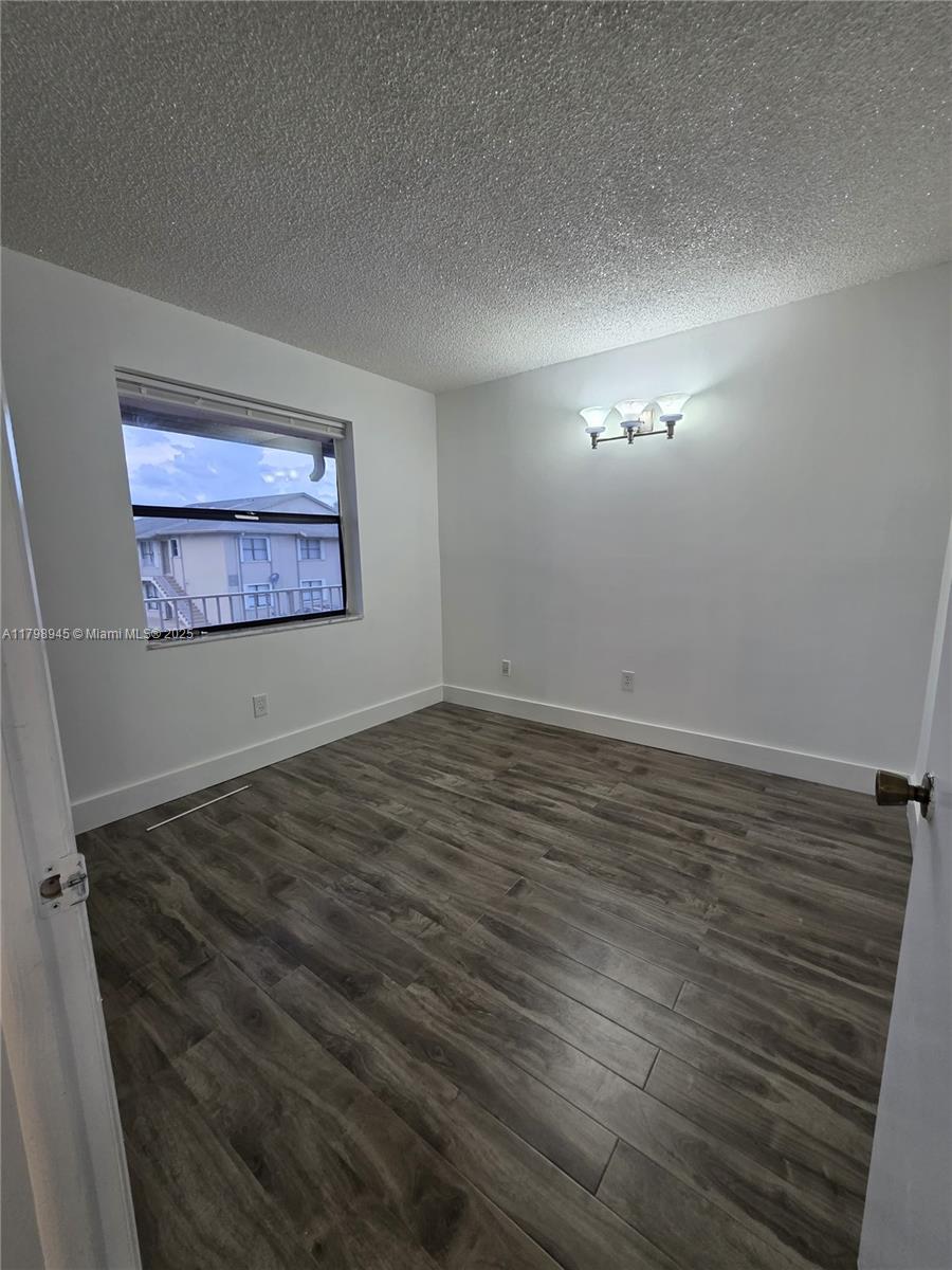 7670 SW 152nd Ave # 205 Unit: 1-205