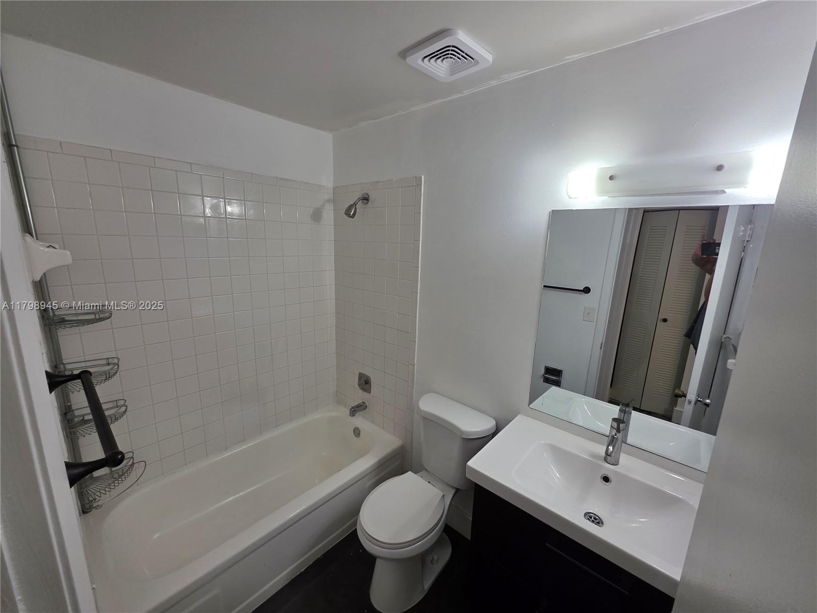 7670 SW 152nd Ave # 205 Unit: 1-205