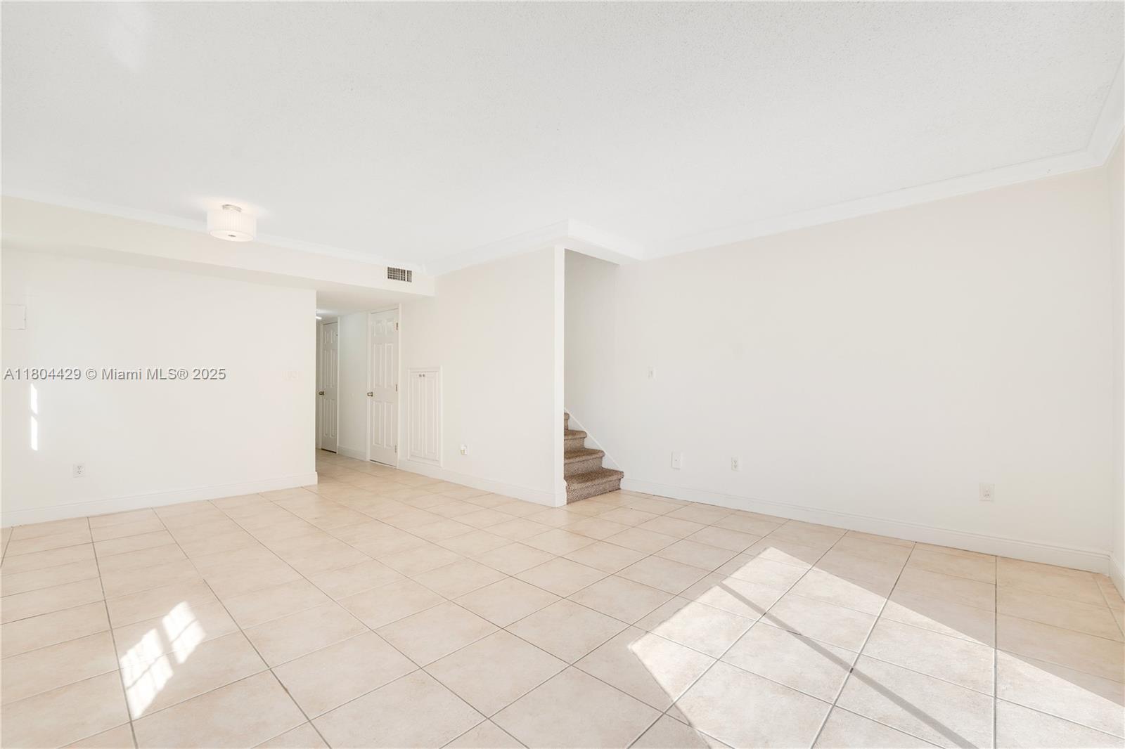 8500 SW 109th Ave # 220 Unit: 6-220