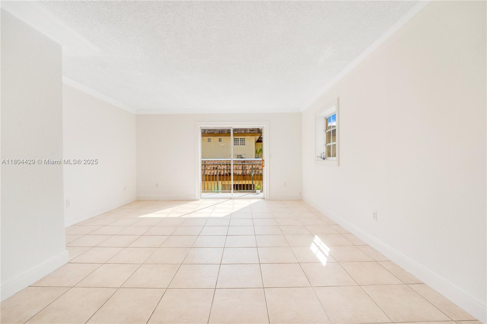 8500 SW 109th Ave # 220 Unit: 6-220