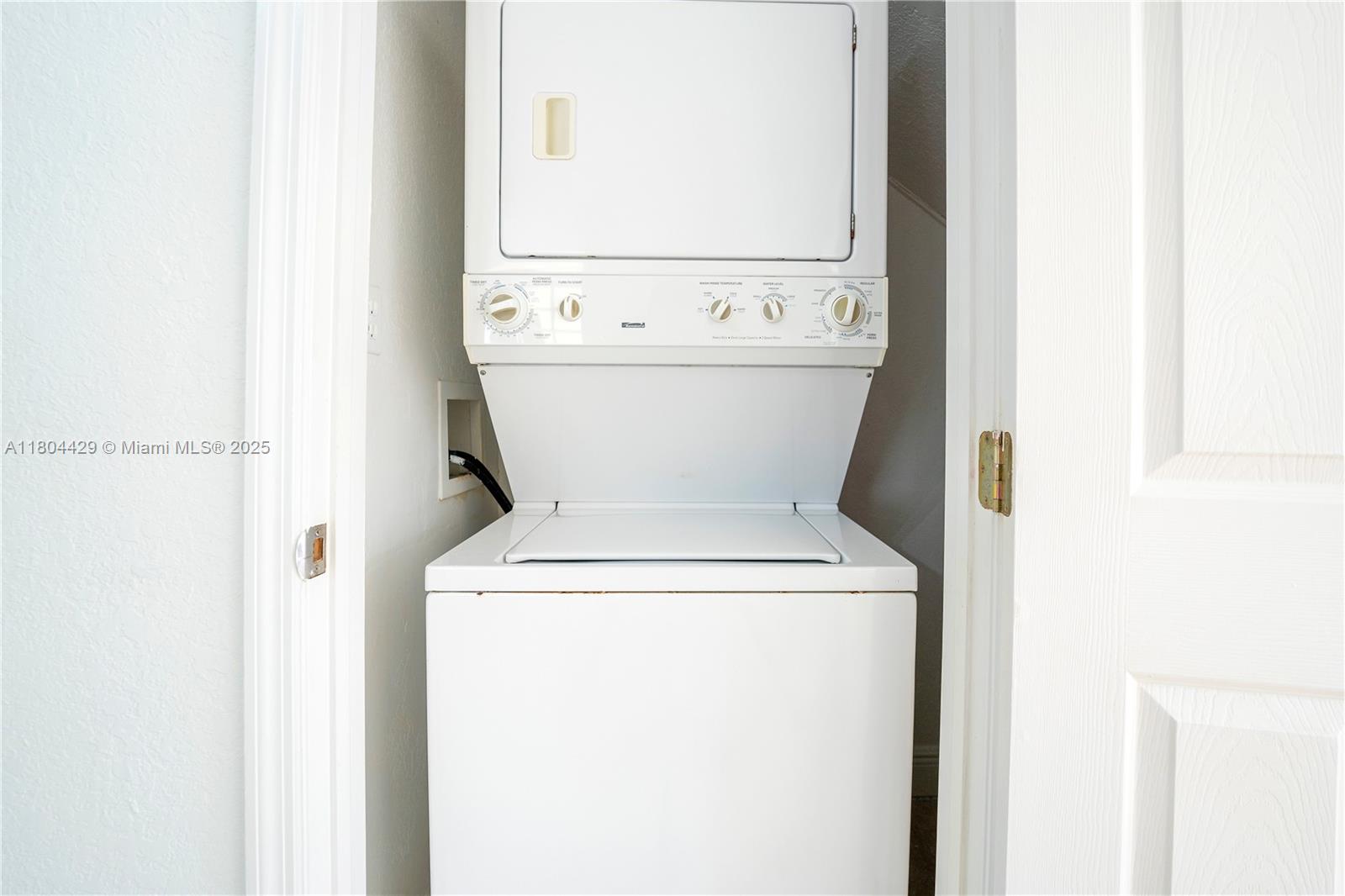 8500 SW 109th Ave # 220 Unit: 6-220