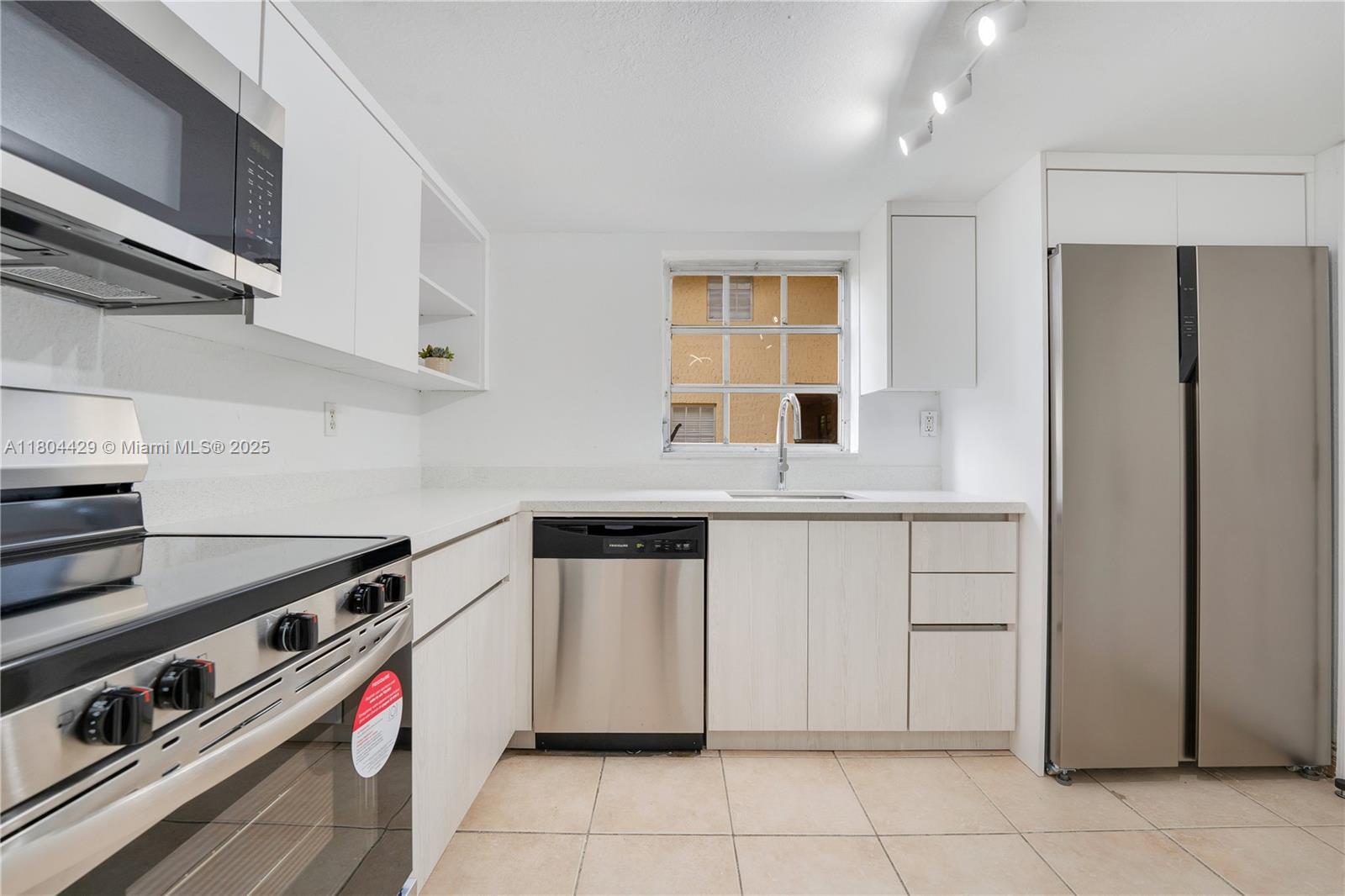 8500 SW 109th Ave # 220 Unit: 6-220