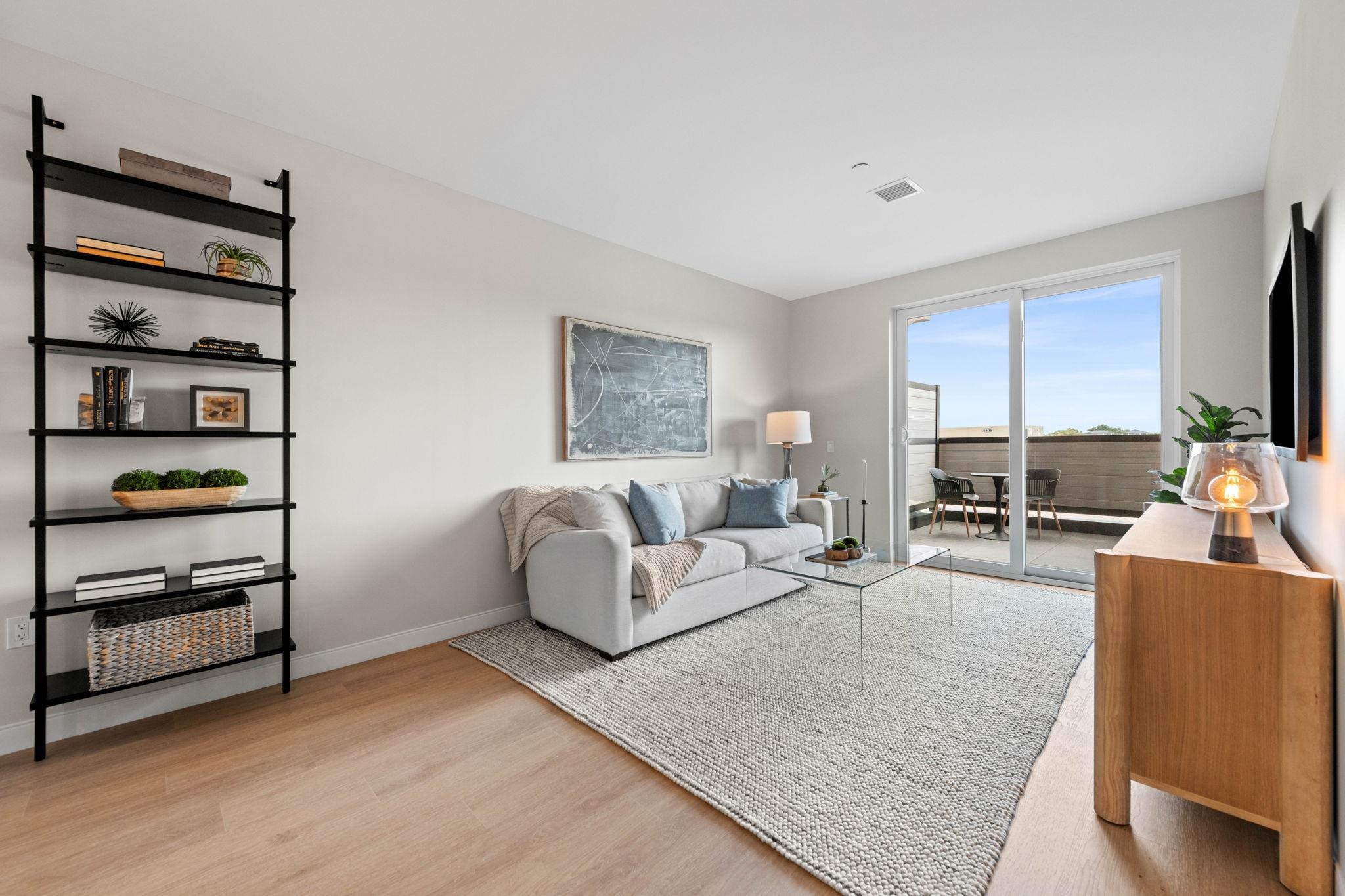 18 Artisan Drive Unit: 212
