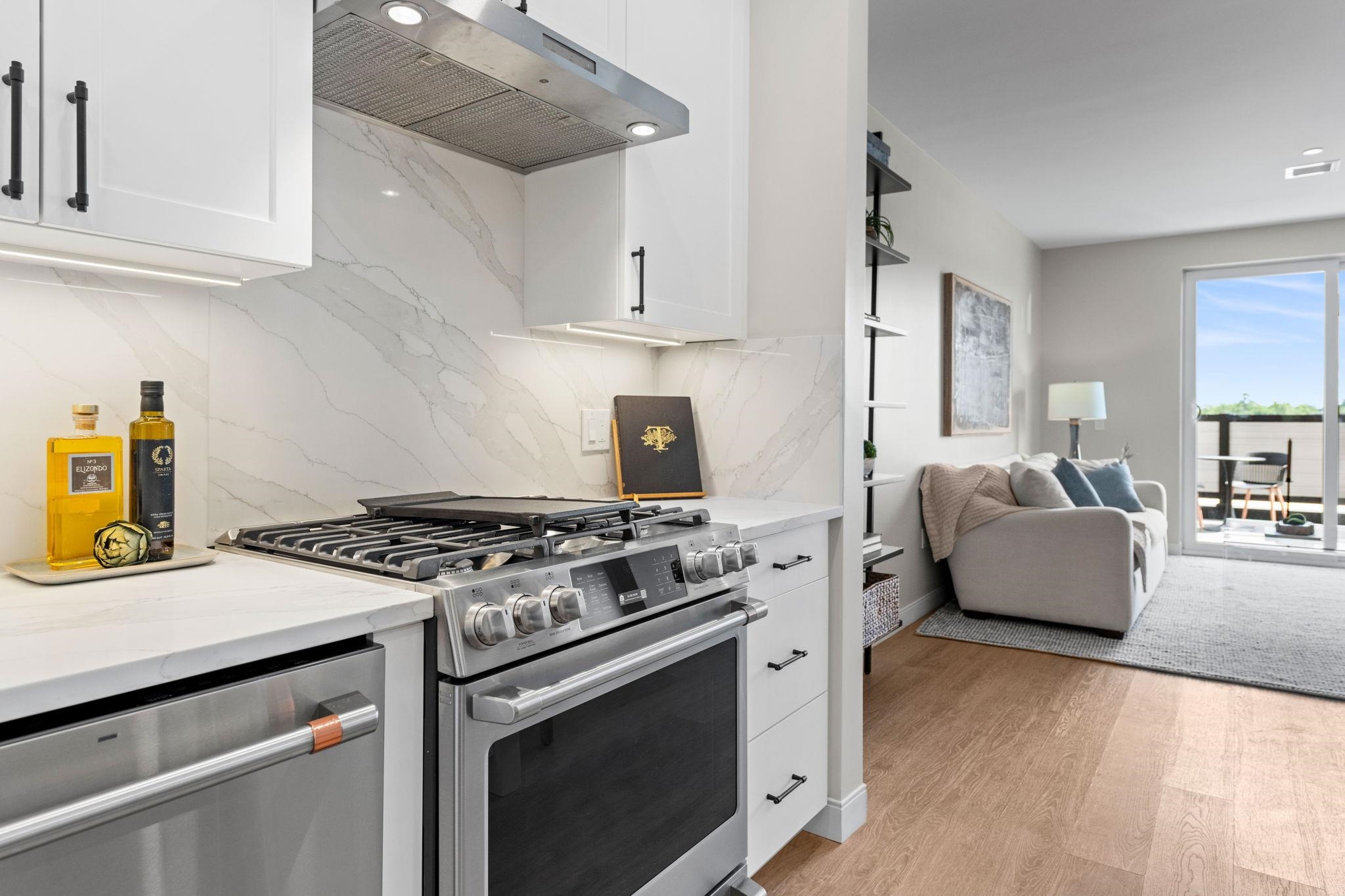 18 Artisan Drive Unit: 212
