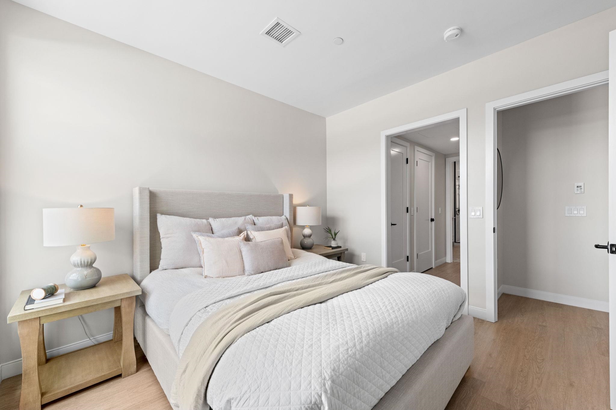 18 Artisan Drive Unit: 212