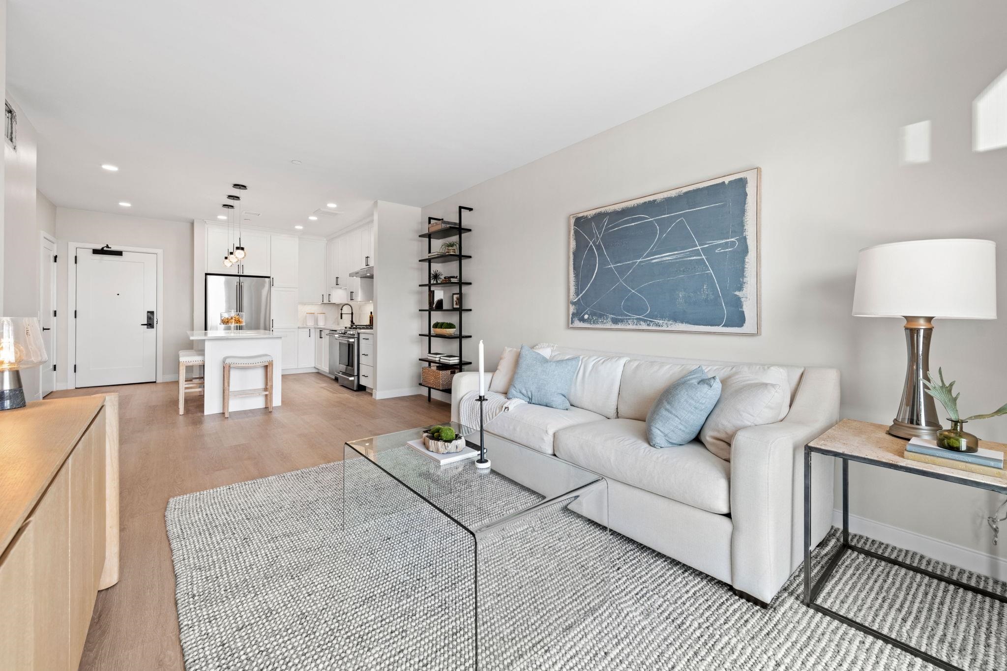 18 Artisan Drive Unit: 212