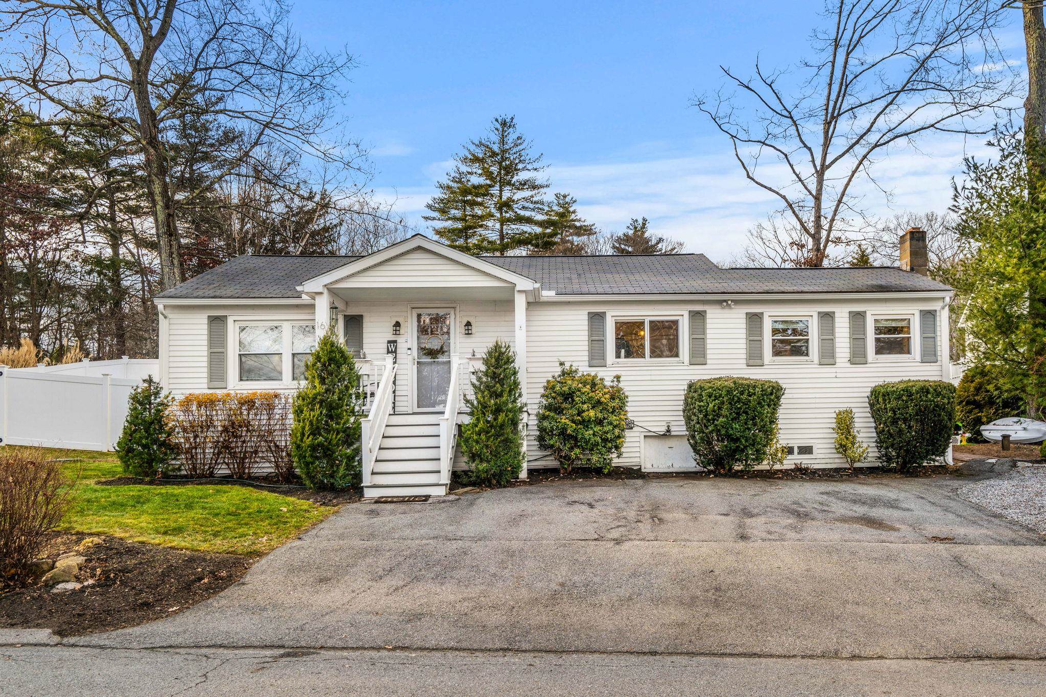 16 Mary Ann Avenue