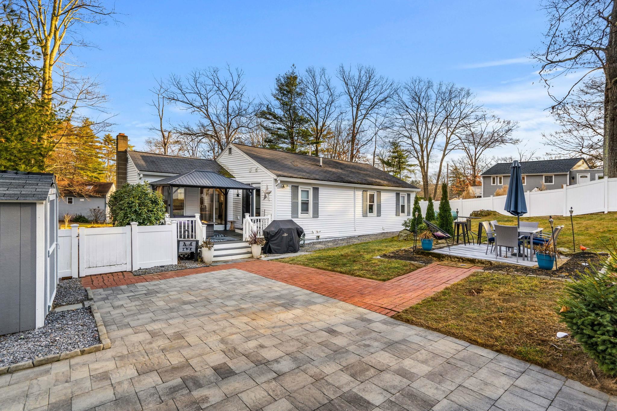 16 Mary Ann Avenue