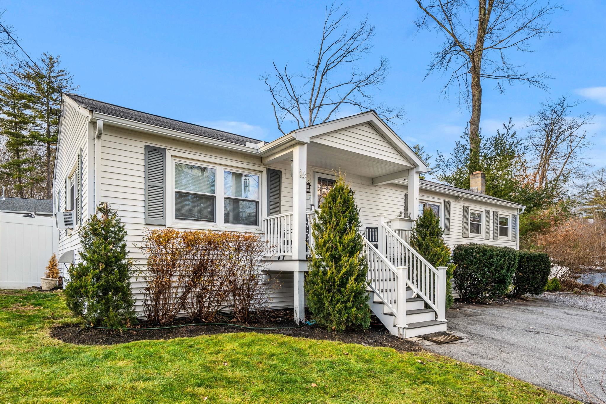 16 Mary Ann Avenue