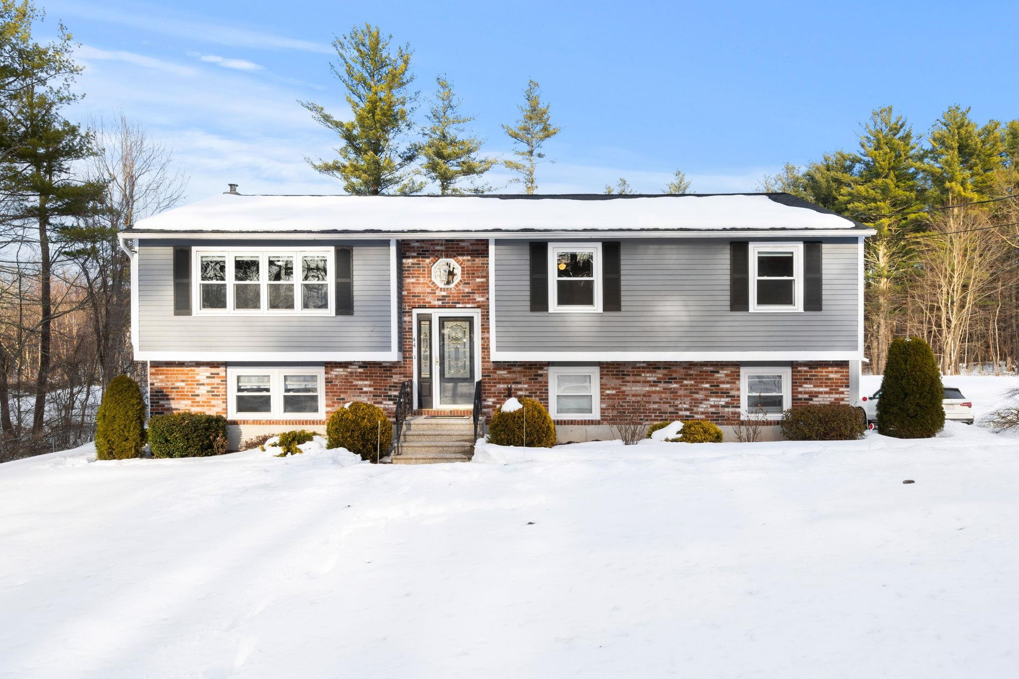 44 Island Pond Road