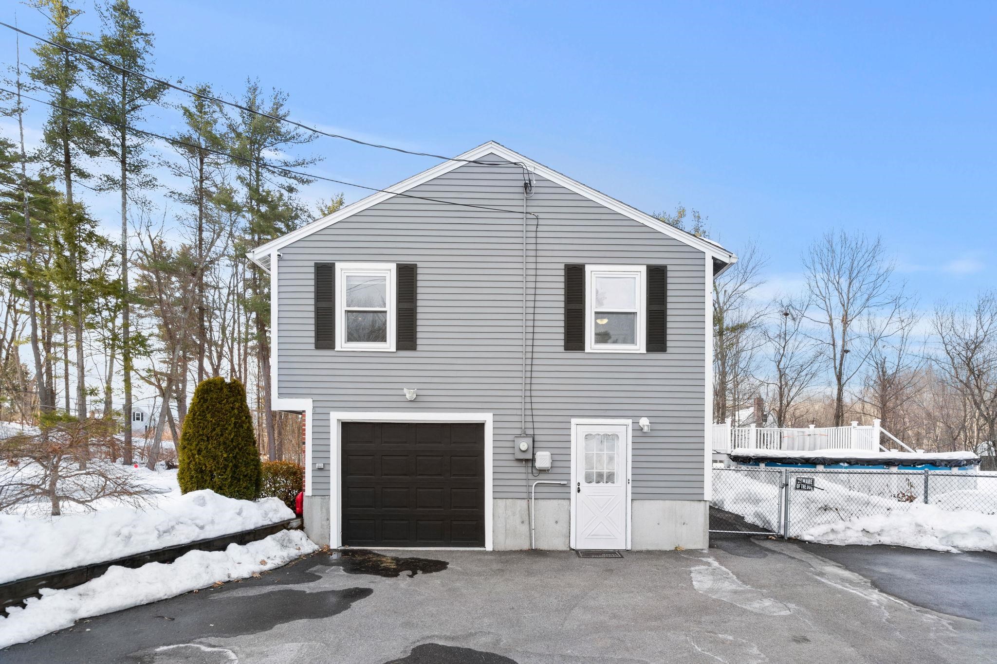 44 Island Pond Road