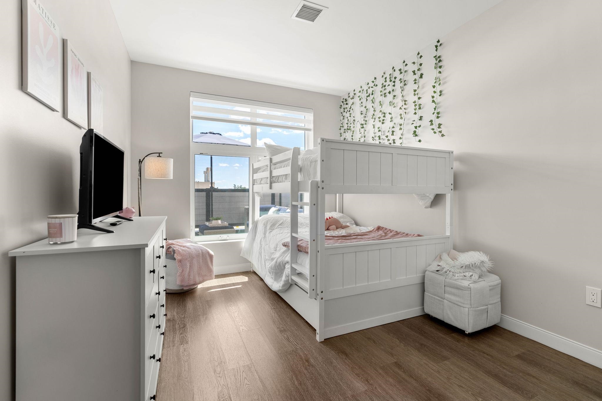 18 Artisan Drive Unit: 210
