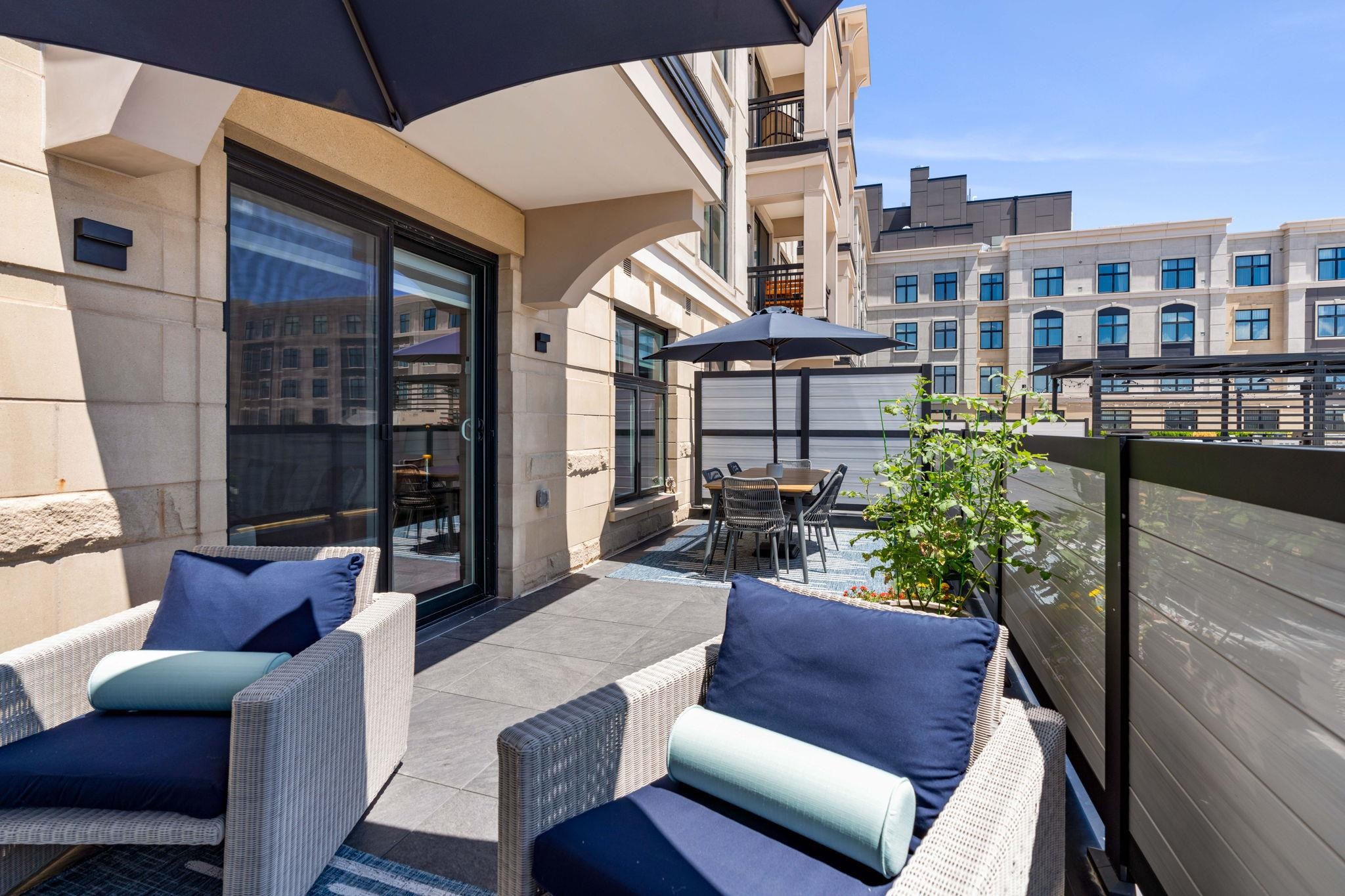 18 Artisan Drive Unit: 210