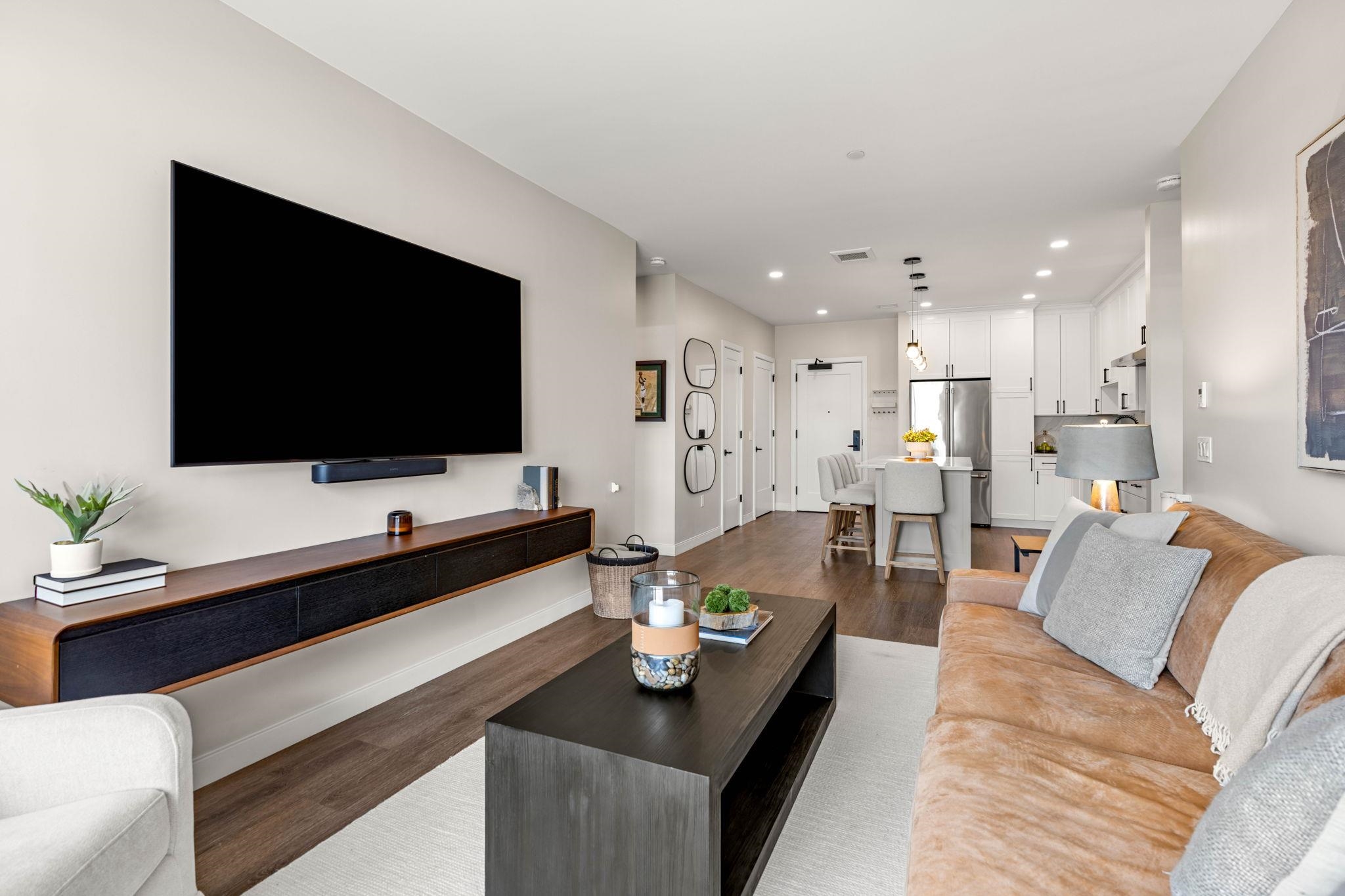 18 Artisan Drive Unit: 210