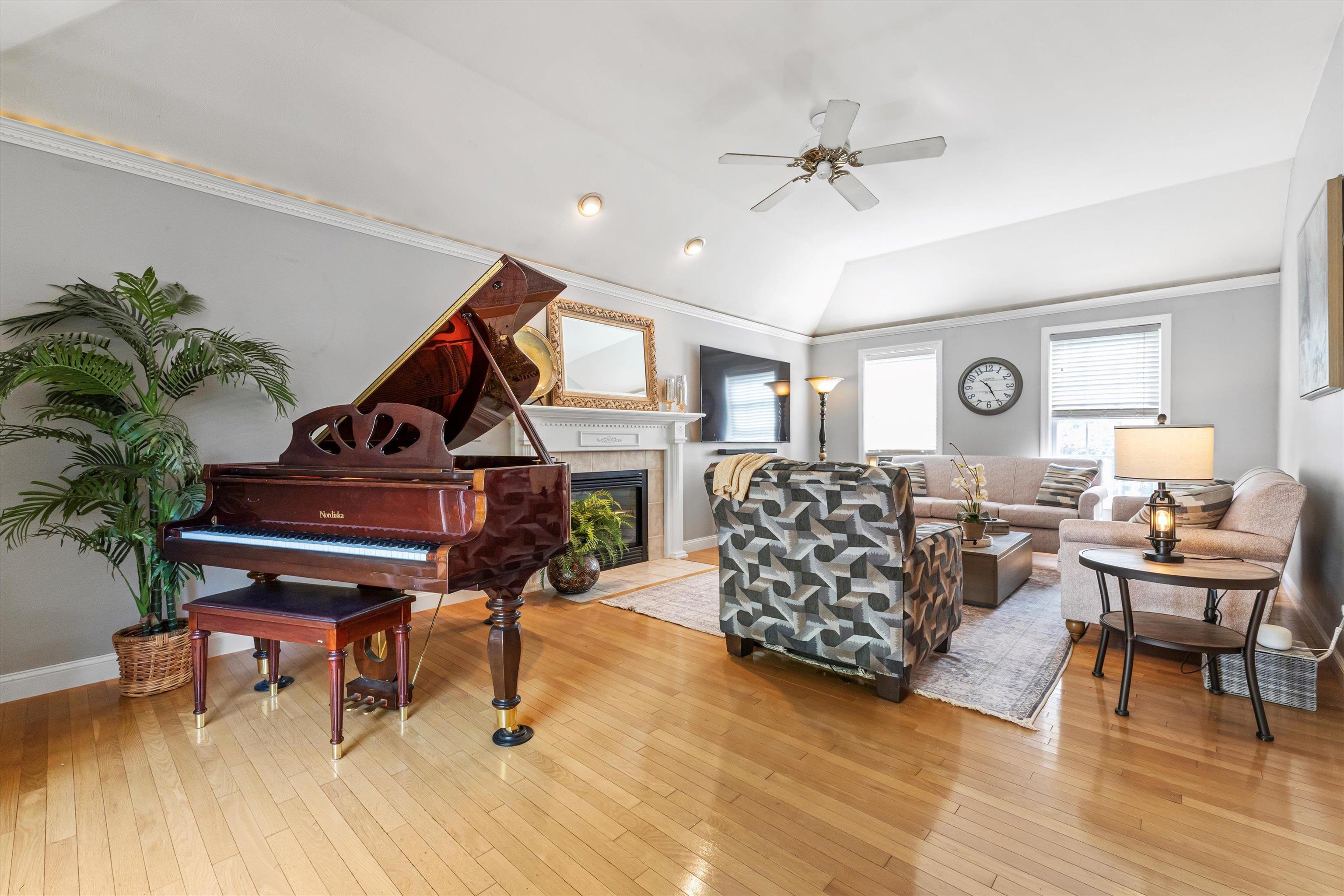 11 Hawk Drive