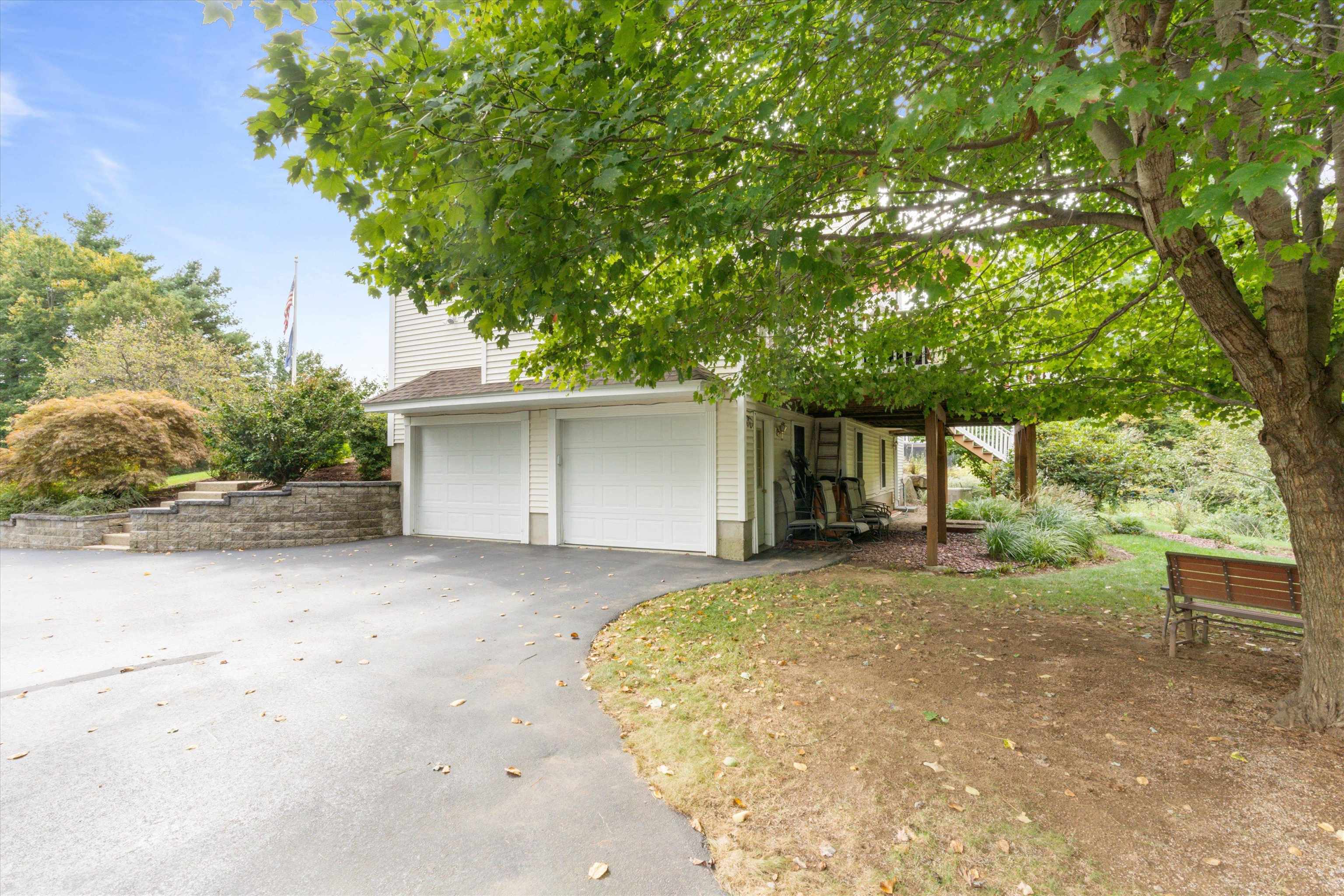 11 Hawk Drive