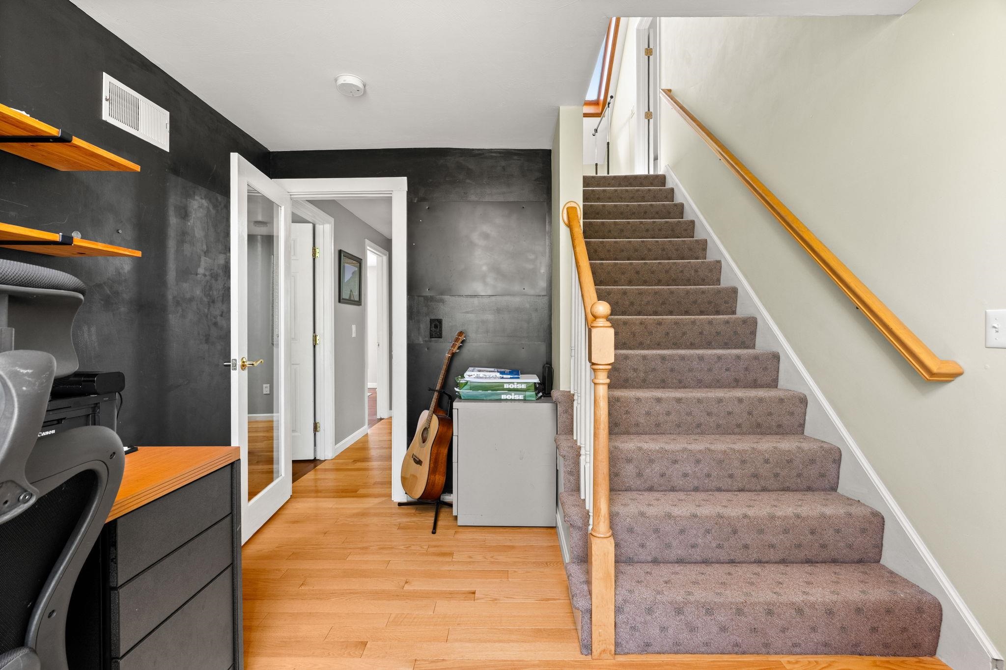 6 Emileo Lane
