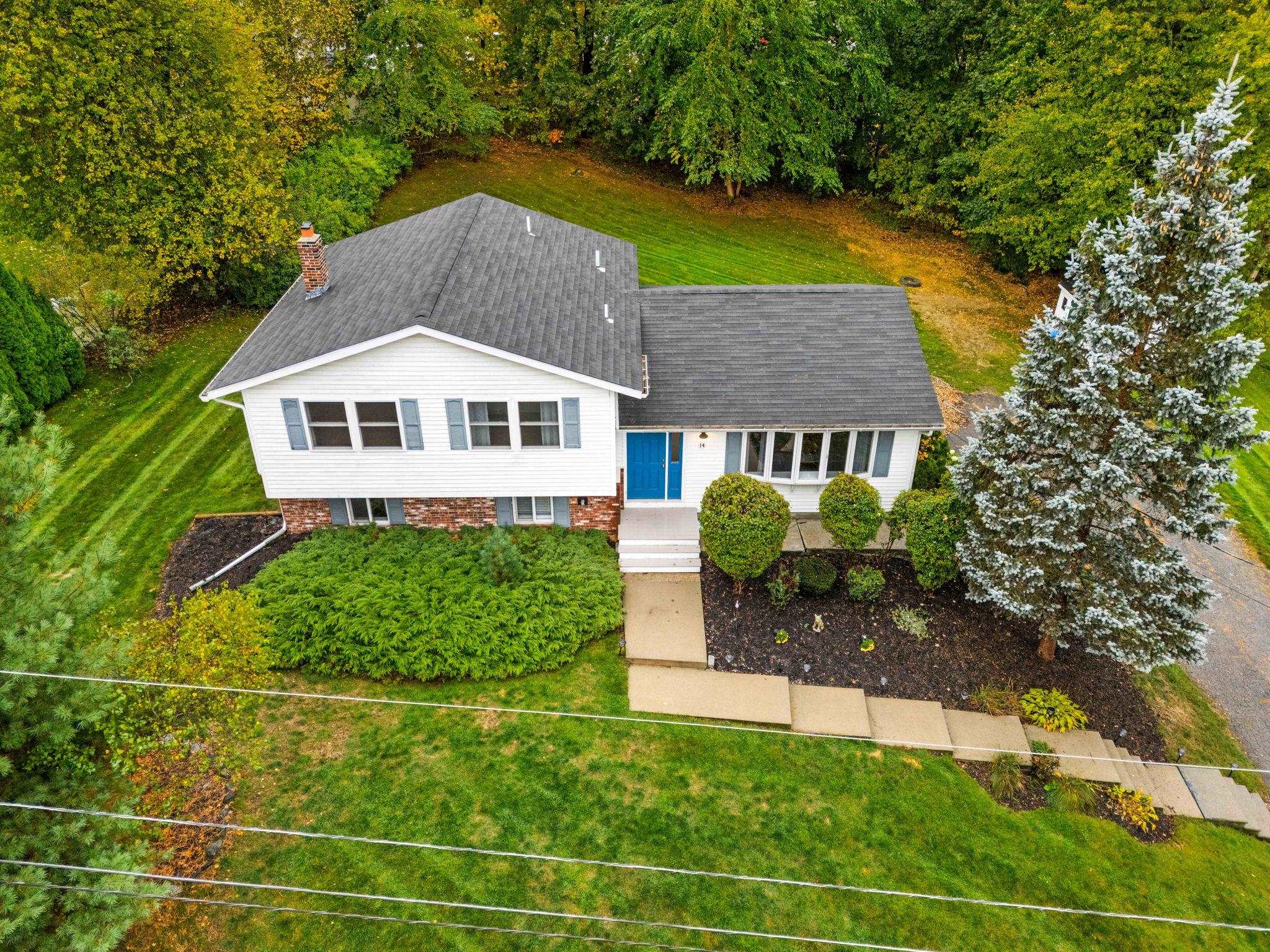 14 Sherwood Circle