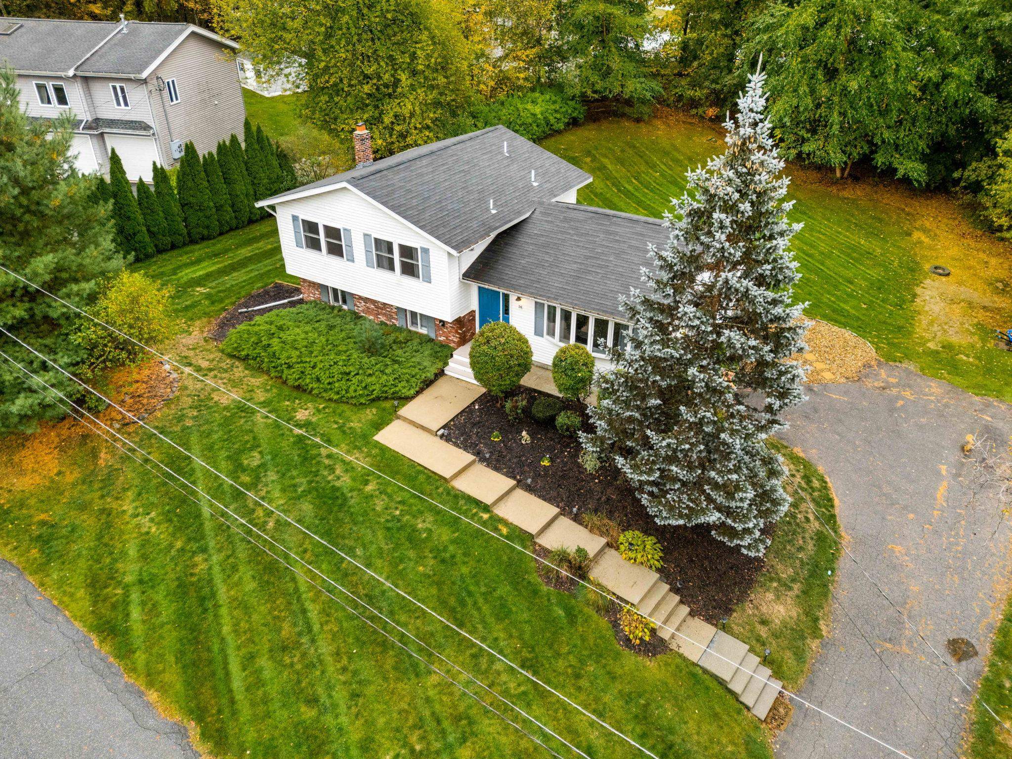 14 Sherwood Circle