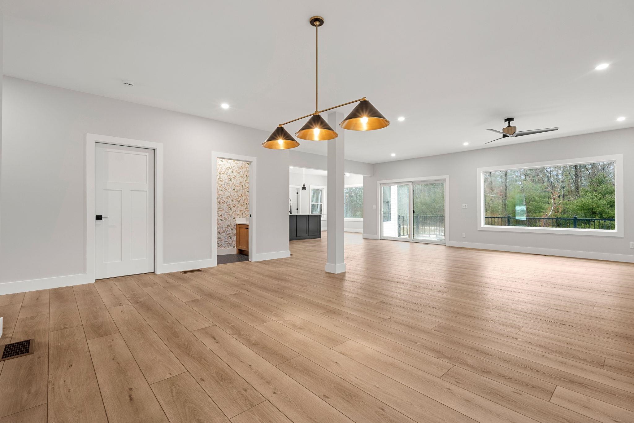 25 Lily Lane
