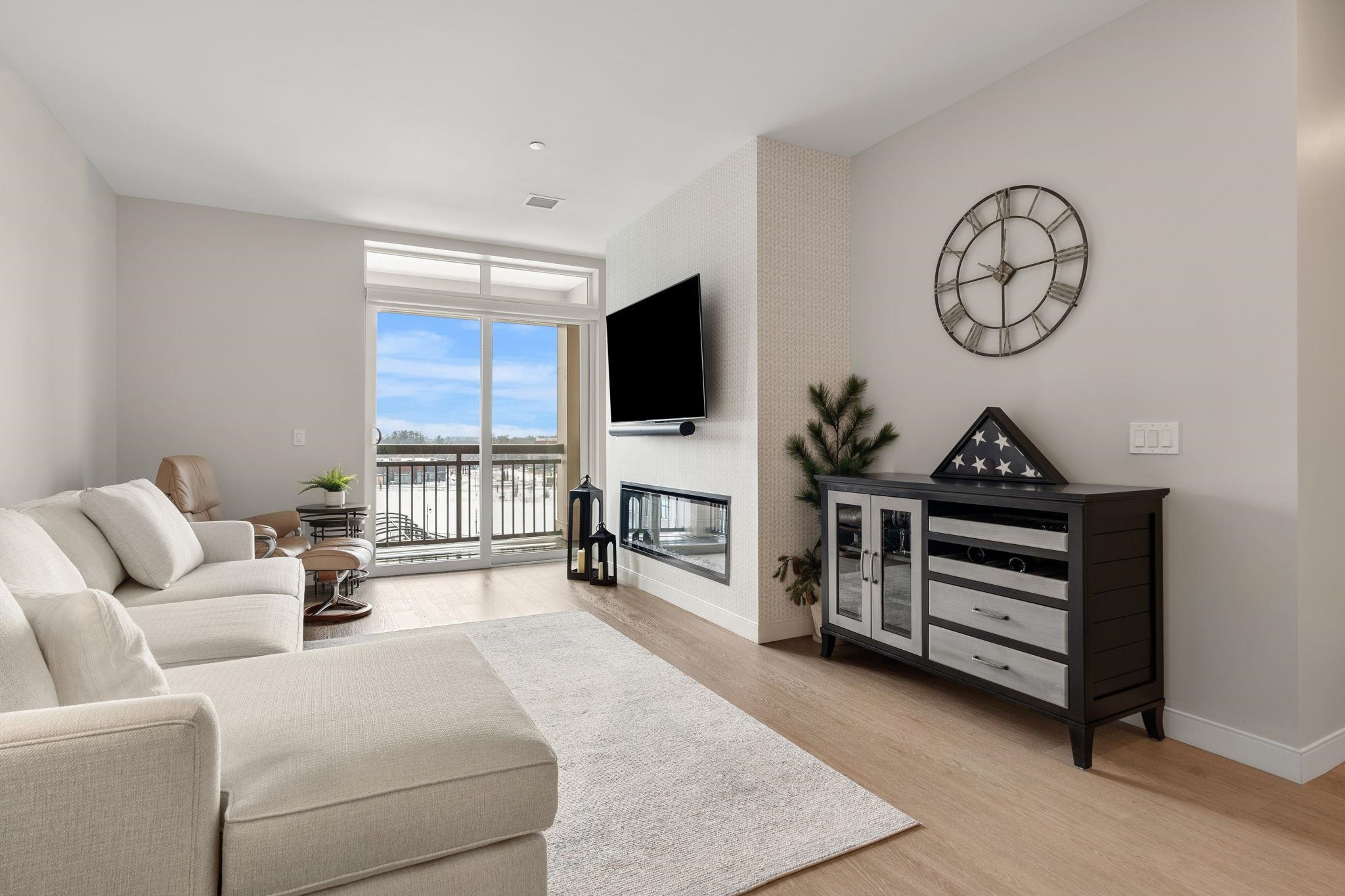 18 Artisan Drive Unit: 512