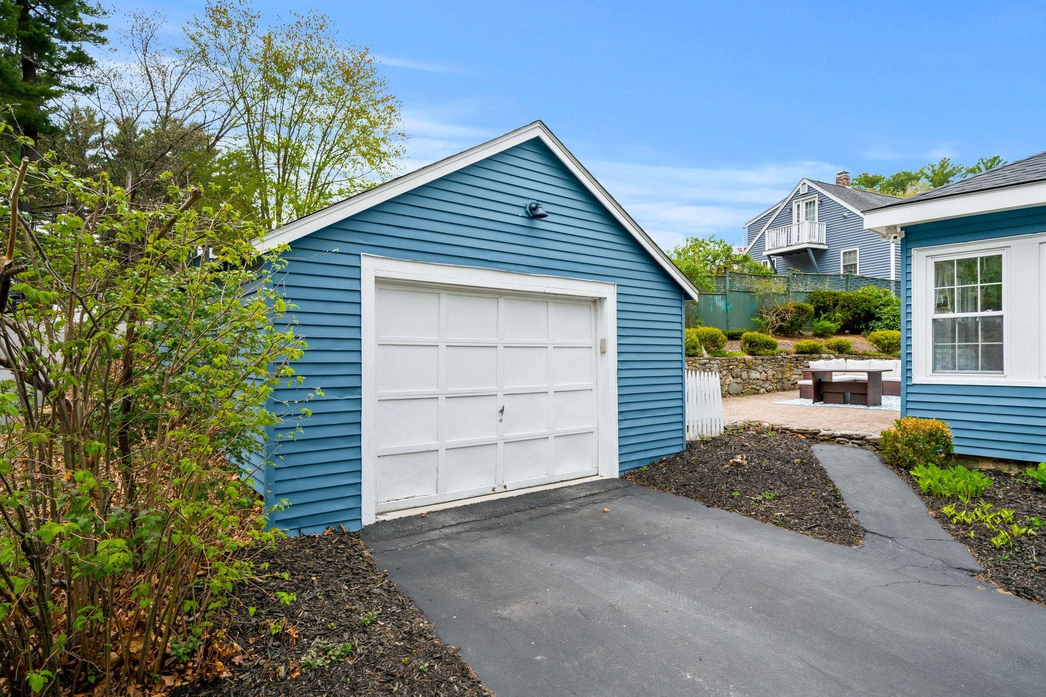 14 Town Farm Road