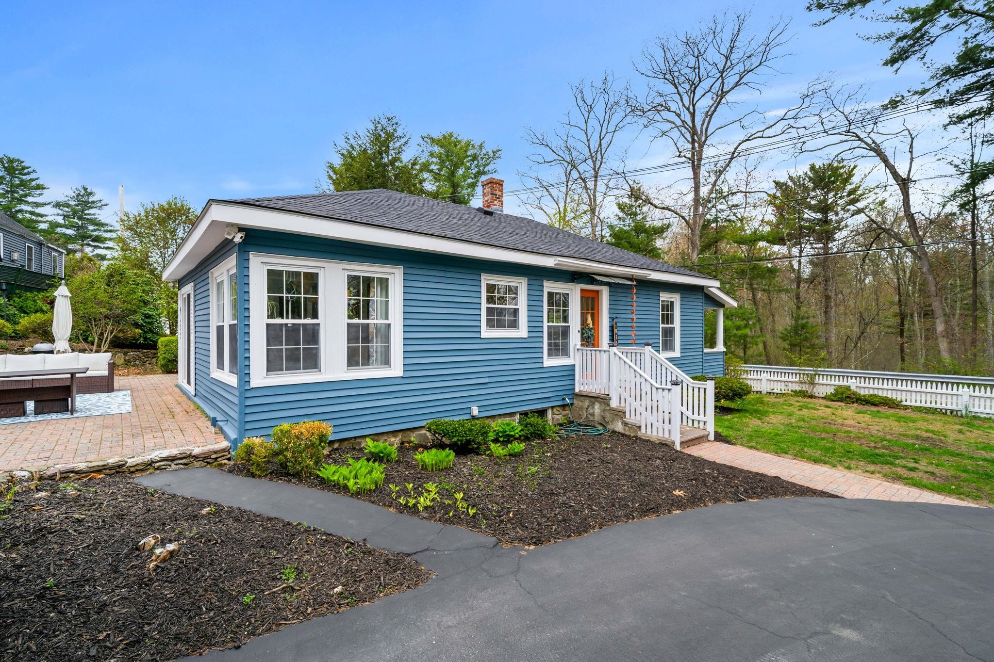 14 Town Farm Road