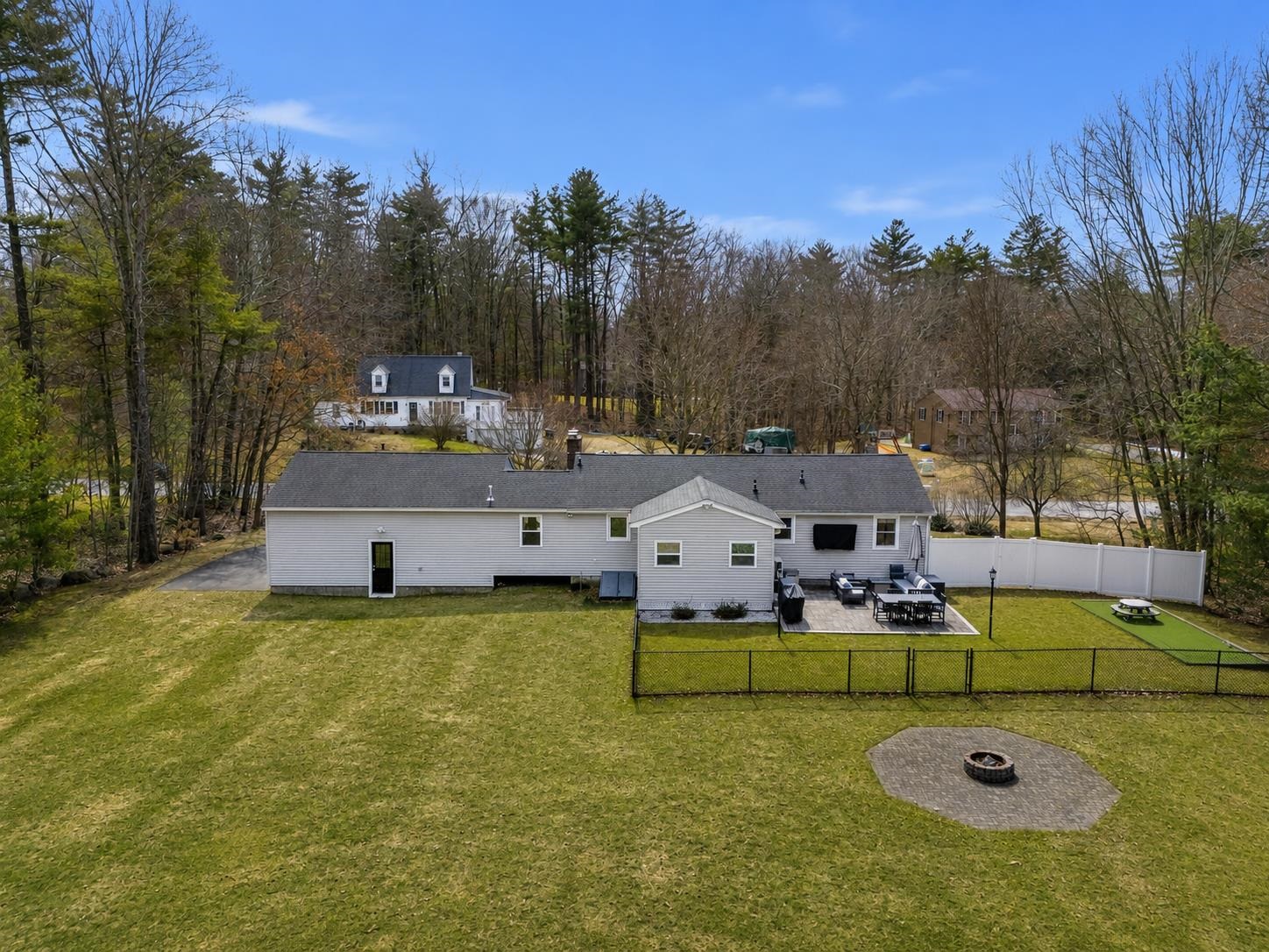 5 Falcon Drive
