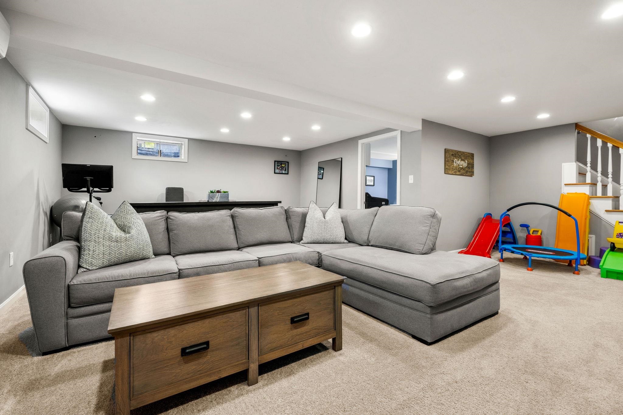 5 Falcon Drive