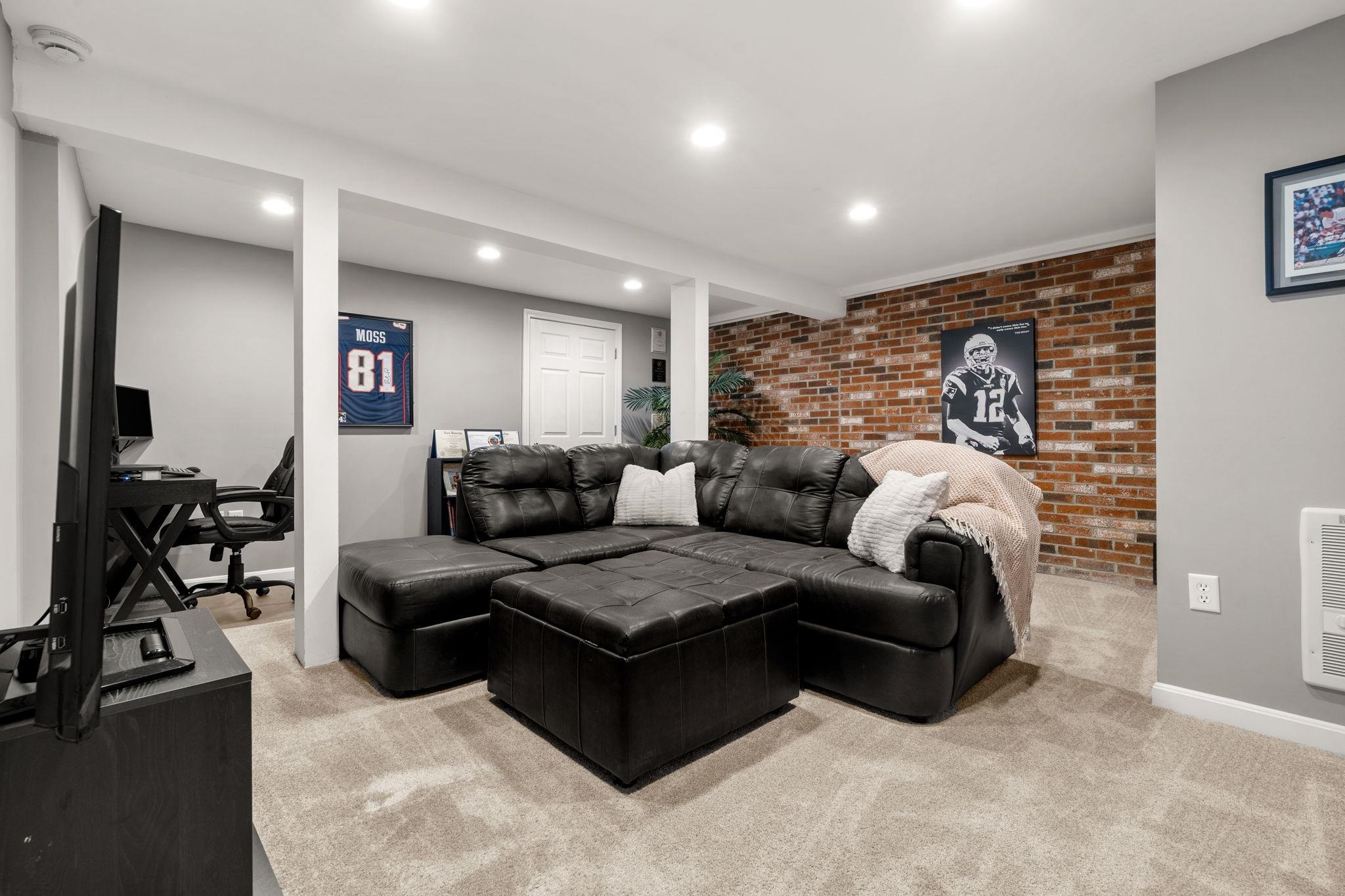 5 Falcon Drive