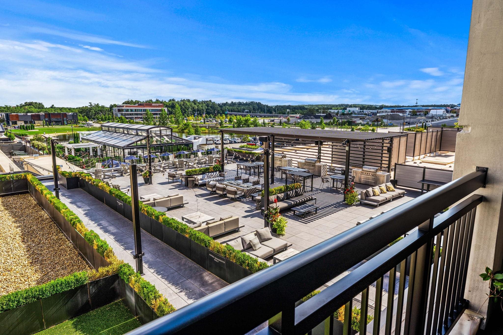 18 Artisan Drive Unit: 318
