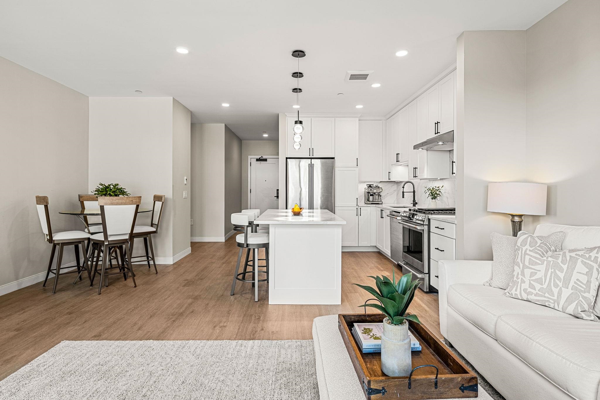 18 Artisan Drive Unit: 318