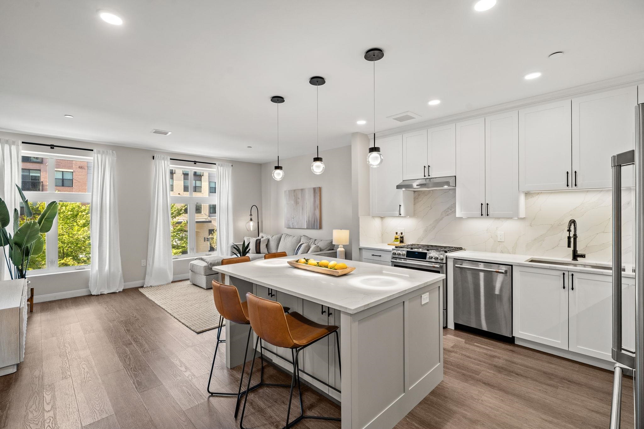 18 Artisan Drive Unit: 211