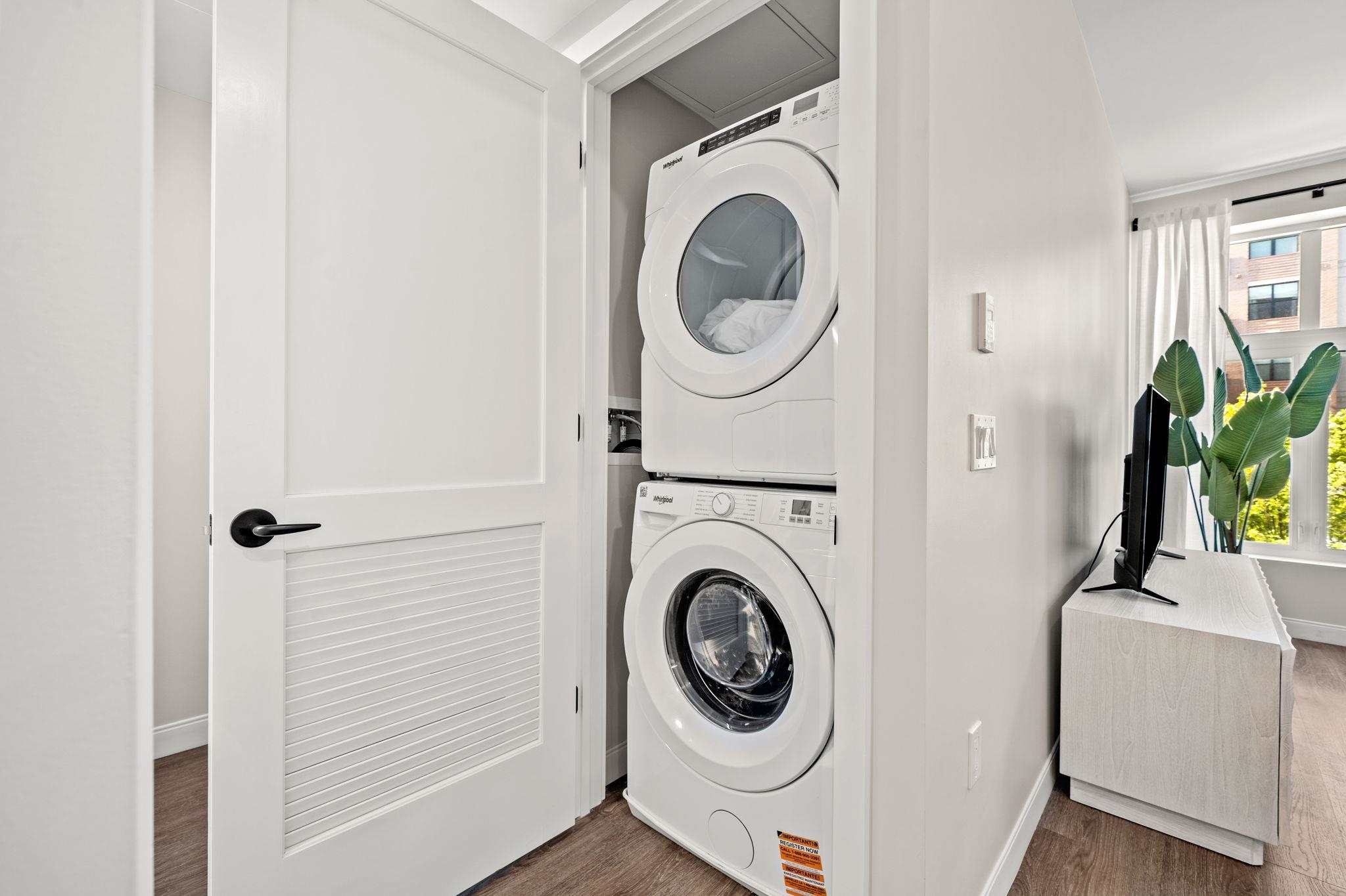 18 Artisan Drive Unit: 211