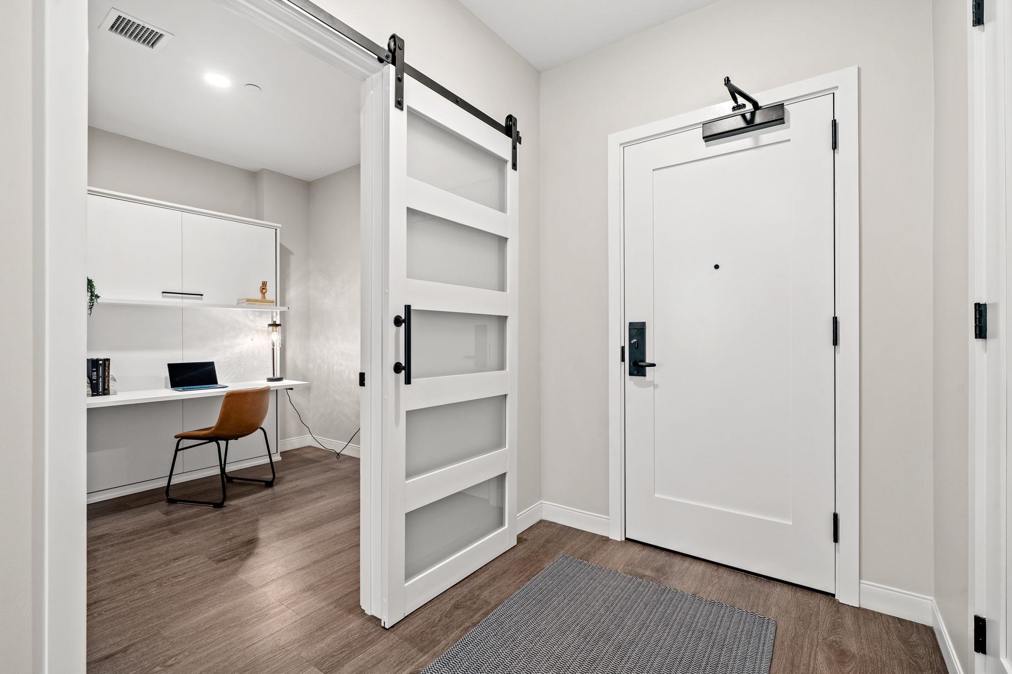 18 Artisan Drive Unit: 211
