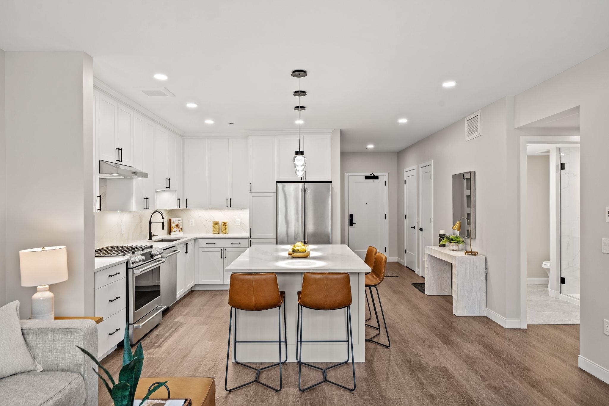 18 Artisan Drive Unit: 211