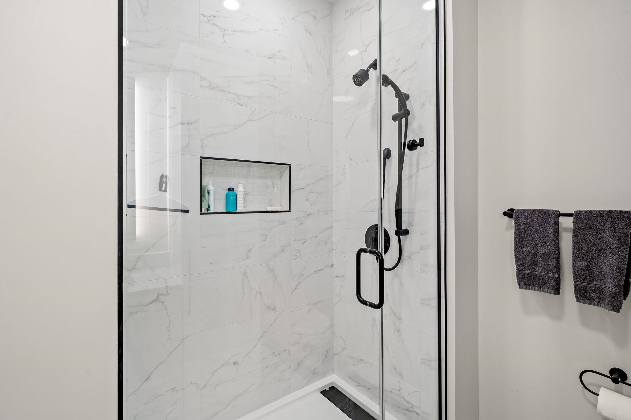 18 Artisan Drive Unit: 211
