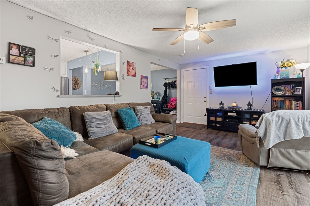 5 Birchwood Pt # 303